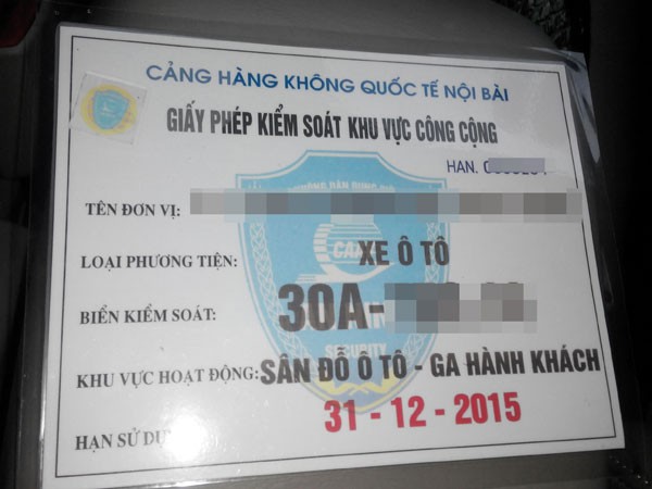 Taxi dù tràn vào sân bay Nội Bài ảnh 2 Taxi dù tràn vào sân bay Nội Bài ảnh 2
