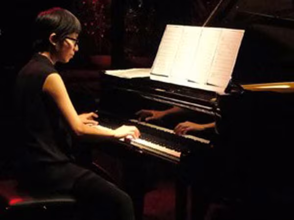 "Nghe kiểu khác" ảnh 1 "Nghe kiểu khác" ảnh 1