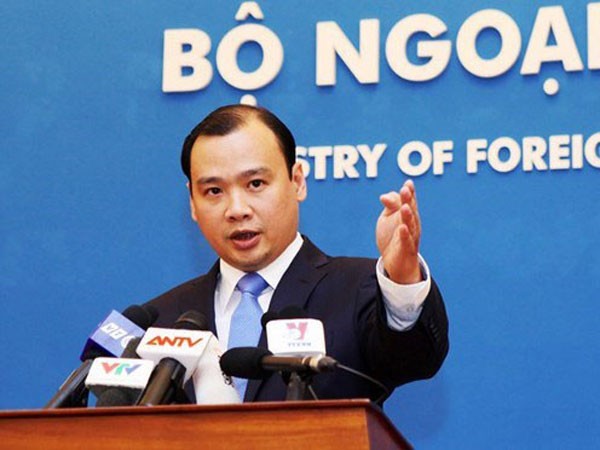 Việt Nam phản đối Trung Quốc điều máy bay ra đá Chữ Thập ảnh 1 Việt Nam phản đối Trung Quốc điều máy bay ra đá Chữ Thập ảnh 1
