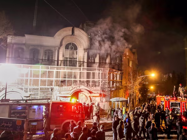 Vụ Đại sứ quán Arập Xêút bị đốt cháy: Iran bắt giữ 40 người ảnh 1 Vụ Đại sứ quán Arập Xêút bị đốt cháy: Iran bắt giữ 40 người ảnh 1