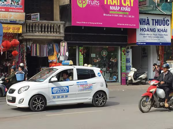 Vờ va chạm giao thông để trộm cắp ảnh 1 Vờ va chạm giao thông để trộm cắp ảnh 1