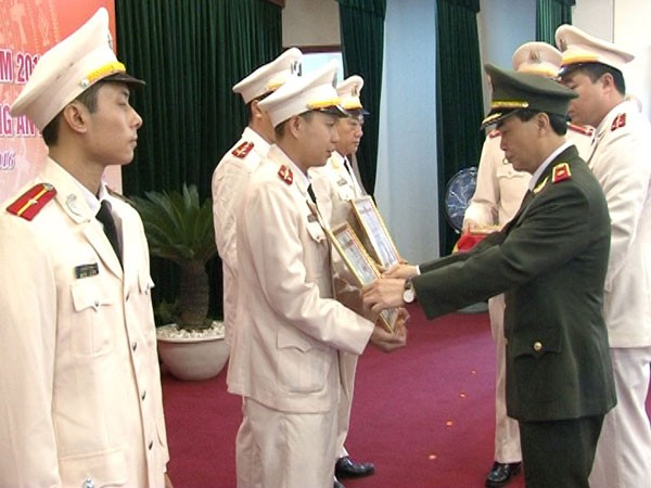 Đảm bảo tuyệt đối an toàn các sự kiện, hoạt động của Đại hội Đảng toàn quốc lần thứ XII ảnh 1 Đảm bảo tuyệt đối an toàn các sự kiện, hoạt động của Đại hội Đảng toàn quốc lần thứ XII ảnh 1