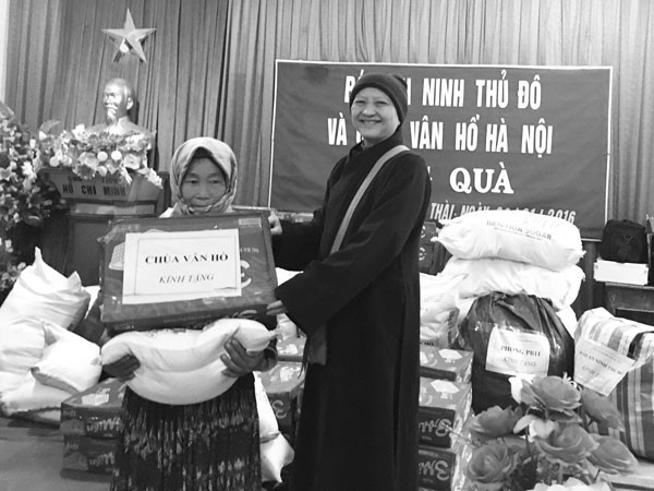 Sủng Thài đón hơi ấm Tết ảnh 2 Sủng Thài đón hơi ấm Tết ảnh 2