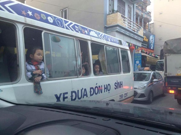 Xe hết "đát", xe ba bánh chở học sinh: Mối nguy được báo trước ảnh 1 Xe hết "đát", xe ba bánh chở học sinh: Mối nguy được báo trước ảnh 1