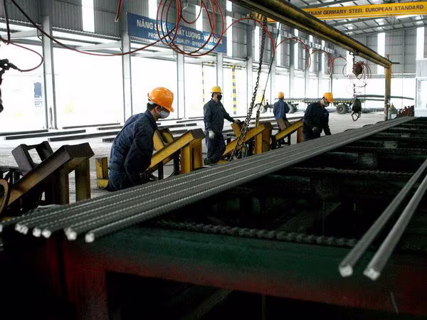 Nhờ biện pháp tự vệ, giá thép tăng ảnh 1 Nhờ biện pháp tự vệ, giá thép tăng ảnh 1