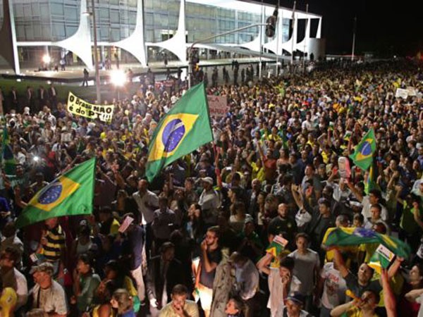 Thẩm phán Brazil đình chỉ việc bổ nhiệm cựu Tổng thống Lula ảnh 1 Thẩm phán Brazil đình chỉ việc bổ nhiệm cựu Tổng thống Lula ảnh 1