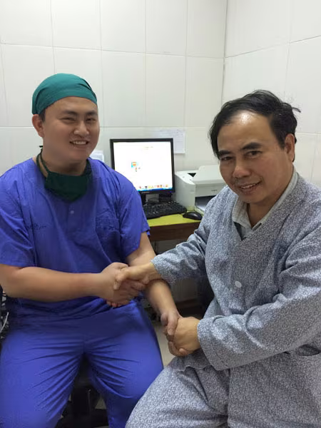 Điều trị dứt điểm đau rễ cổ sau 15 phút ảnh 1 Điều trị dứt điểm đau rễ cổ sau 15 phút ảnh 1