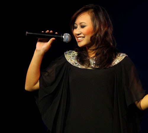 "Họa mi" Khánh Linh: Có lúc bị tình yêu chi phối quá nhiều ảnh 1 "Họa mi" Khánh Linh: Có lúc bị tình yêu chi phối quá nhiều ảnh 1