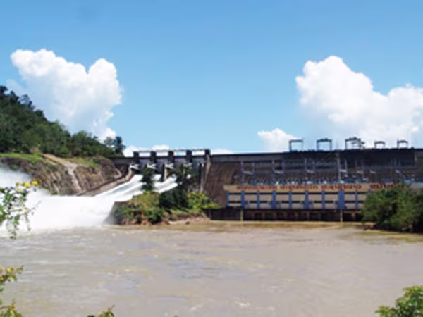 Dòng nước nghĩa tình Việt - Lào ảnh 1