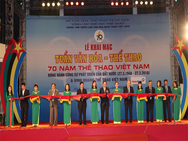 Khai mạc Tuần Văn hóa-Thể thao 70 năm thể thao Việt Nam ảnh 1 Khai mạc Tuần Văn hóa-Thể thao 70 năm thể thao Việt Nam ảnh 1