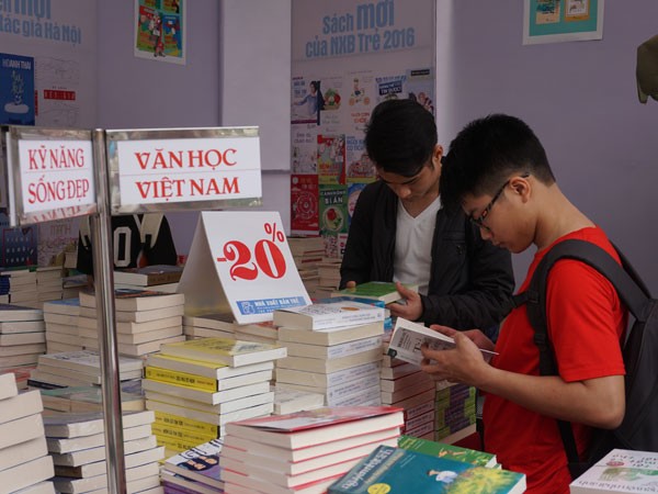 Hội sách không chỉ là nơi bán sách ảnh 2 Hội sách không chỉ là nơi bán sách ảnh 2
