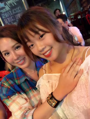 Nghệ sĩ Việt "nhấp nhổm" lo cho con đang du học nước ngoài ảnh 1