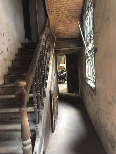 Níu giữ "chứng nhân lịch sử" trong biệt thự cổ Hà Nội (bài 2): Ký ức cuộc đời từ những khu nhà cũ ảnh 5 Níu giữ "chứng nhân lịch sử" trong biệt thự cổ Hà Nội (bài 2): Ký ức cuộc đời từ những khu nhà cũ ảnh 5