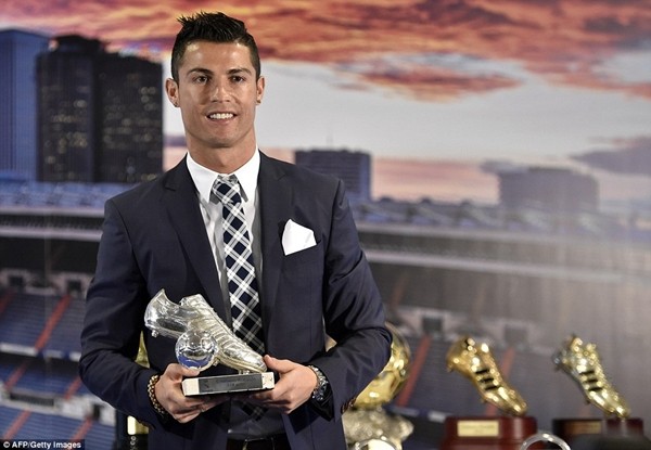 Real Madrid mở "đại tiệc" tôn vinh Ronaldo ảnh 1 Real Madrid mở "đại tiệc" tôn vinh Ronaldo ảnh 1