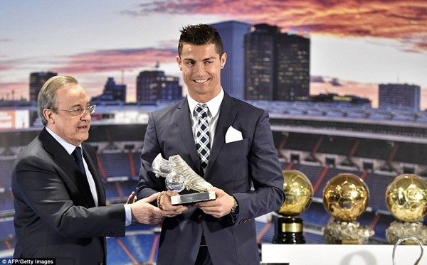 Real Madrid mở "đại tiệc" tôn vinh Ronaldo ảnh 5 Real Madrid mở "đại tiệc" tôn vinh Ronaldo ảnh 5
