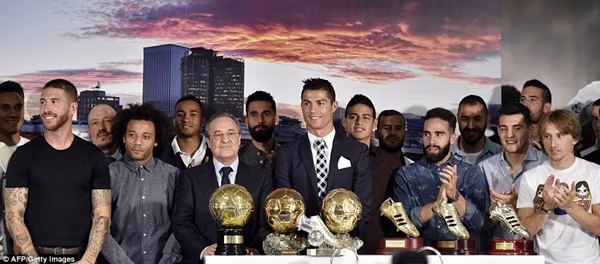 Real Madrid mở "đại tiệc" tôn vinh Ronaldo ảnh 2 Real Madrid mở "đại tiệc" tôn vinh Ronaldo ảnh 2
