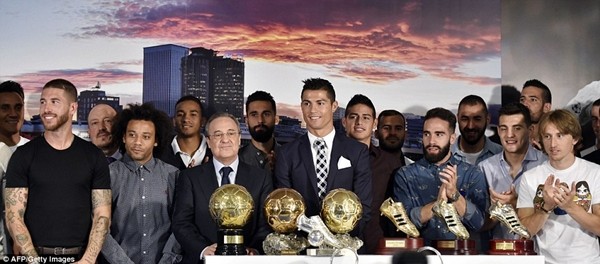 Real Madrid mở "đại tiệc" tôn vinh Ronaldo ảnh 2 Real Madrid mở "đại tiệc" tôn vinh Ronaldo ảnh 2