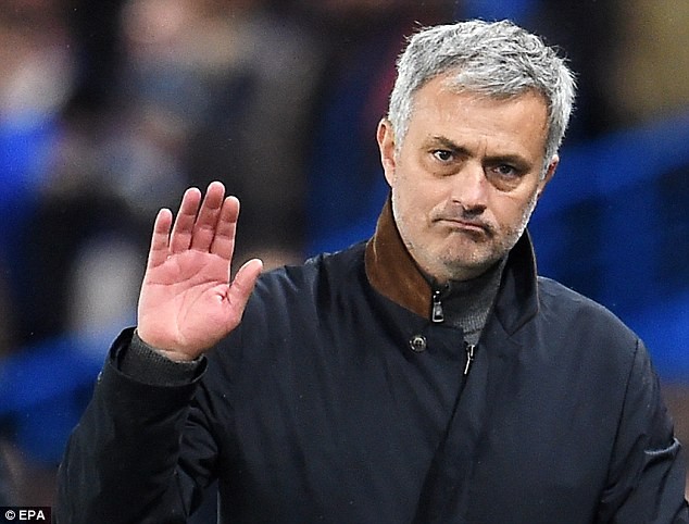 Mourinho bảo đảm băng ghế huấn luyện tại M.U ảnh 1 Mourinho bảo đảm băng ghế huấn luyện tại M.U ảnh 1