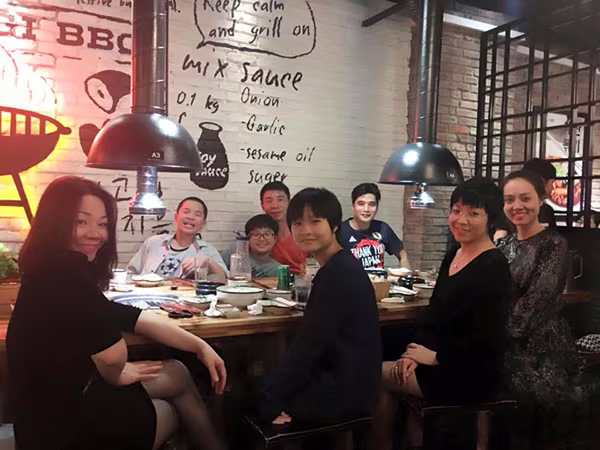 MC Thảo Vân thân thiết với bạn gái mới của Công Lý ảnh 1