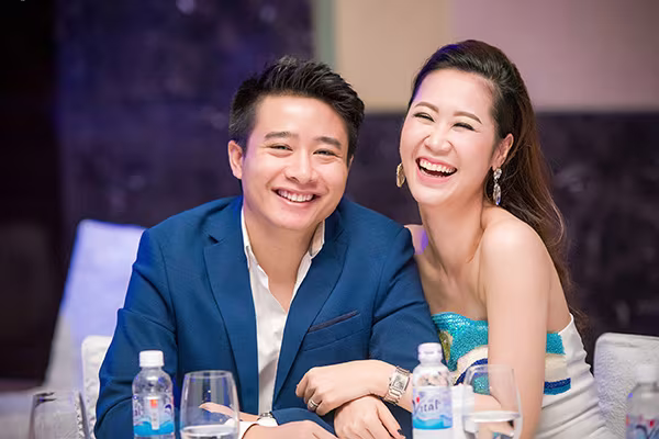 Hoa hậu Dương Thuỳ Linh rạng rỡ hội ngộ Hoa hậu Thuỳ Lâm ảnh 6  Hoa hậu Dương Thuỳ Linh rạng rỡ hội ngộ Hoa hậu Thuỳ Lâm ảnh 6