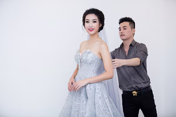 Hoa hậu Đỗ Mỹ Linh làm cô dâu lộng lẫy ảnh 2 Hoa hậu Đỗ Mỹ Linh làm cô dâu lộng lẫy ảnh 2