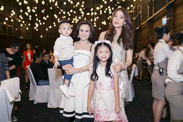 Trương Ngọc Ánh - Trần Bảo Sơn cùng tổ chức sinh nhật cho con gái ảnh 15