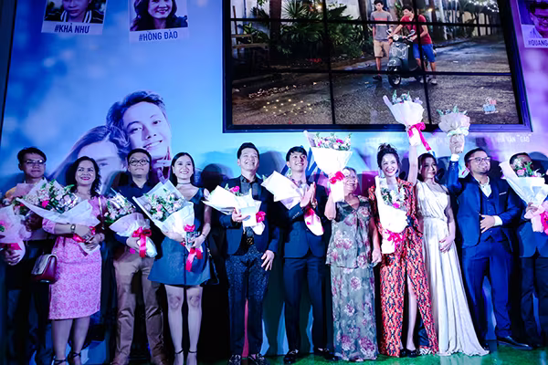 Dàn sao Việt dự ra mắt phim "Cho em gần anh hơn chút nữa" ảnh 13