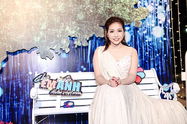 Dàn sao Việt dự ra mắt phim "Cho em gần anh hơn chút nữa" ảnh 6