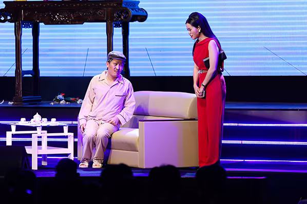 Trường Giang kéo 4000 khán giả tới liveshow, bất chấp mưa bão ảnh 8 Trường Giang kéo 4000 khán giả tới liveshow, bất chấp mưa bão ảnh 8