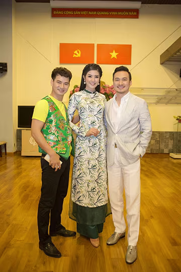 Ngọc Hân ngồi ghế nóng cùng Chi Bảo, Xuân Bắc ảnh 6 Ngọc Hân ngồi ghế nóng cùng Chi Bảo, Xuân Bắc ảnh 6