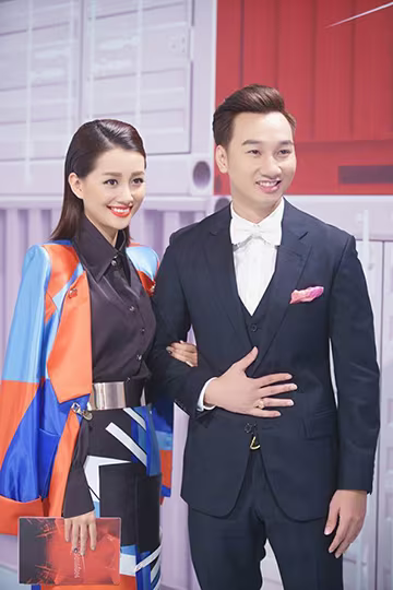 Style ăn mặc hiện đại của Quỳnh Chi ở The Remix ảnh 4 Style ăn mặc hiện đại của Quỳnh Chi ở The Remix ảnh 4