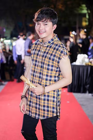 Bỏ qua những ồn ào đấu tố, Minh Hằng vui vẻ hội ngộ Trương Ngọc Ánh ảnh 12 Bỏ qua những ồn ào đấu tố, Minh Hằng vui vẻ hội ngộ Trương Ngọc Ánh ảnh 12