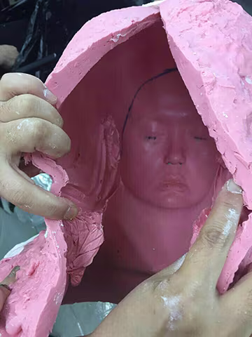 Minh Hằng di chuyển vất vả, nín thở với ngoại hình quá khổ trong "Sắc đẹp ngàn cân" ảnh 10 Minh Hằng di chuyển vất vả, nín thở với ngoại hình quá khổ trong "Sắc đẹp ngàn cân" ảnh 10