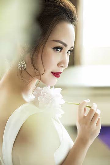 "Gái một con" Thụy Vân khoe khéo vẻ sexy trong loạt hình mới ảnh 9