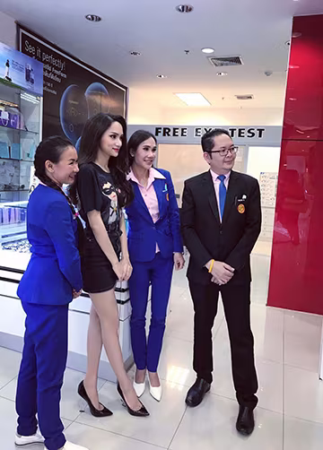 Hoa hậu Hương Giang được người hâm mộ quốc tế săn đón tại Thái Lan ảnh 10 Hoa hậu Hương Giang được người hâm mộ quốc tế săn đón tại Thái Lan ảnh 10