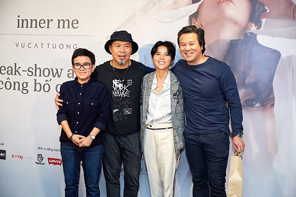 Vũ Cát Tường: Nghệ sĩ đầu tiên tổ chức Sneakshow cho album mới ảnh 3 Vũ Cát Tường: Nghệ sĩ đầu tiên tổ chức Sneakshow cho album mới ảnh 3