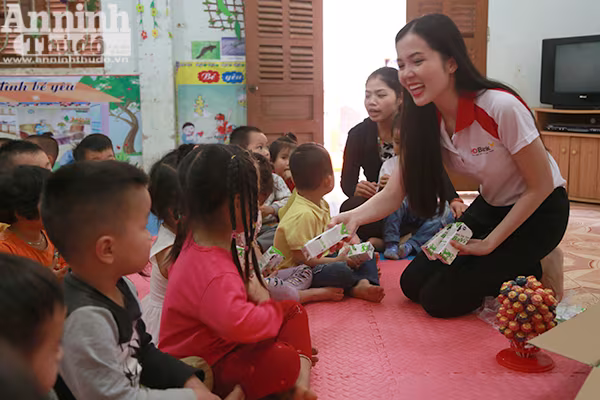 Tết ấm cho trẻ em vùng cao ảnh 15 Tết ấm cho trẻ em vùng cao ảnh 15