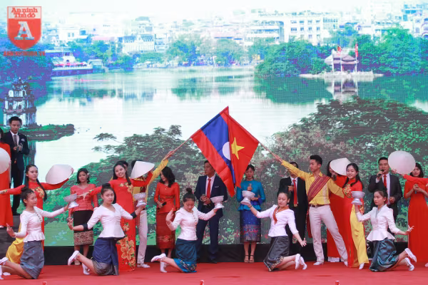 Nơi ươm mầm và nhân tình đoàn kết hữu nghị Việt - Lào ảnh 3 Nơi ươm mầm và nhân tình đoàn kết hữu nghị Việt - Lào ảnh 3