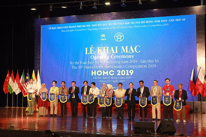 Gần 700 thí sinh tham dự Kỳ thi Toán học Hà Nội mở rộng 2019 ảnh 6 Gần 700 thí sinh tham dự Kỳ thi Toán học Hà Nội mở rộng 2019 ảnh 6