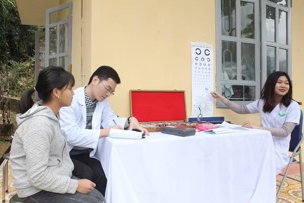 Tấm lòng của các y bác sỹ Thủ đô đến với bà con vùng cao ảnh 15 Tấm lòng của các y bác sỹ Thủ đô đến với bà con vùng cao ảnh 15