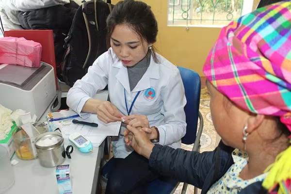 Tấm lòng của các y bác sỹ Thủ đô đến với bà con vùng cao ảnh 18 Tấm lòng của các y bác sỹ Thủ đô đến với bà con vùng cao ảnh 18