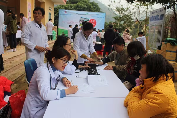 Tấm lòng của các y bác sỹ Thủ đô đến với bà con vùng cao ảnh 10 Tấm lòng của các y bác sỹ Thủ đô đến với bà con vùng cao ảnh 10