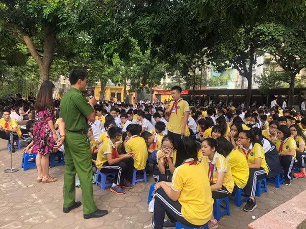 Trang bị cho học sinh kỹ năng an toàn khi tham gia giao thông và xảy cháy ảnh 2