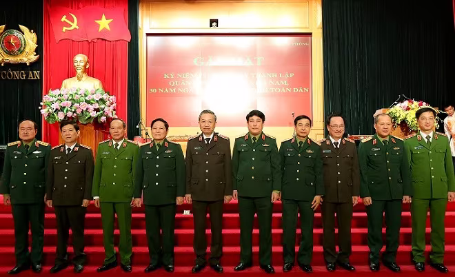 Xây dựng thế trận an ninh nhân dân kết hợp chặt chẽ với thế trận quốc phòng toàn dân vững chắc ảnh 3 Xây dựng thế trận an ninh nhân dân kết hợp chặt chẽ với thế trận quốc phòng toàn dân vững chắc ảnh 3