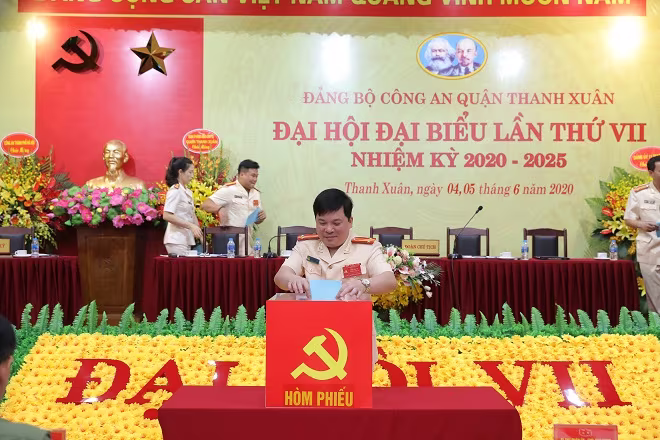 Phát huy thế mạnh Công an cơ sở, tạo nền tảng vững chắc đảm bảo an ninh trật tự ảnh 3 Phát huy thế mạnh Công an cơ sở, tạo nền tảng vững chắc đảm bảo an ninh trật tự ảnh 3