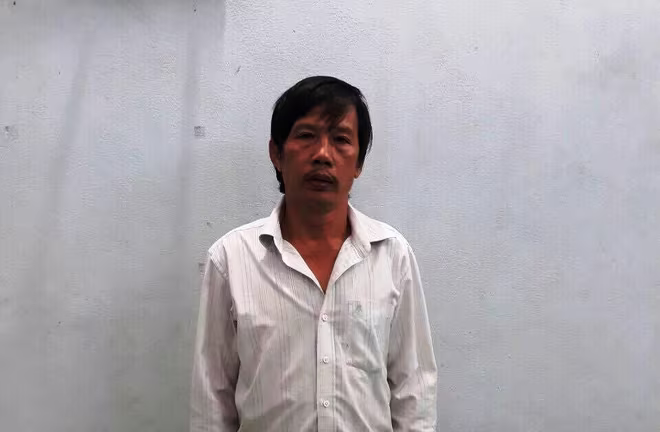 Trốn truy nã còn phạm tội hiếp dâm ảnh 1 Trốn truy nã còn phạm tội hiếp dâm ảnh 1