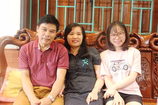 Từ chàng trai chuyên về Nhì đến tấm HCV Olympic Toán học quốc tế ảnh 3