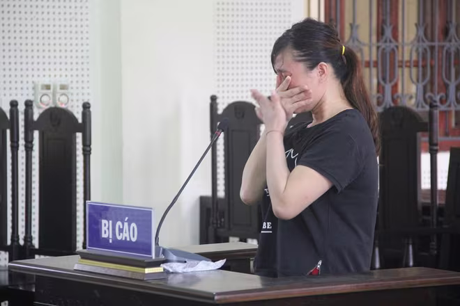Bán ma túy đổi lấy cục tiền "địa phủ" người phụ nữ lĩnh án 15 năm tù ảnh 1 Bán ma túy đổi lấy cục tiền "địa phủ" người phụ nữ lĩnh án 15 năm tù ảnh 1