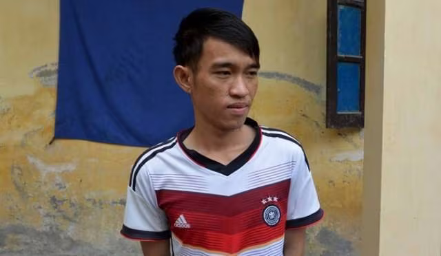 Chồng dùng dao đâm vợ bị thương khi đang cãi vã ảnh 1