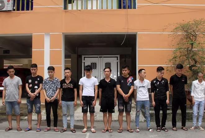 Triệt phá đường dây chuyên hack facebook để lừa đảo do 9X cầm đầu ảnh 1 Triệt phá đường dây chuyên hack facebook để lừa đảo do 9X cầm đầu ảnh 1